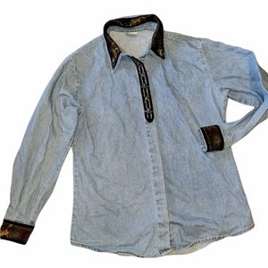 Streets Ahead Light Denim Chambray Tapestry with Angel Buttons Shirt sz M